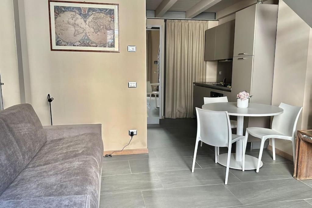 Couple'S Dream Loft 100Mt From Duomo And Lake Όπως Εξωτερικό φωτογραφία